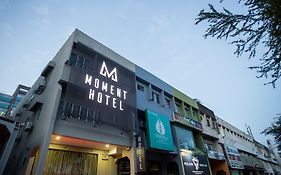 Moment Hotel